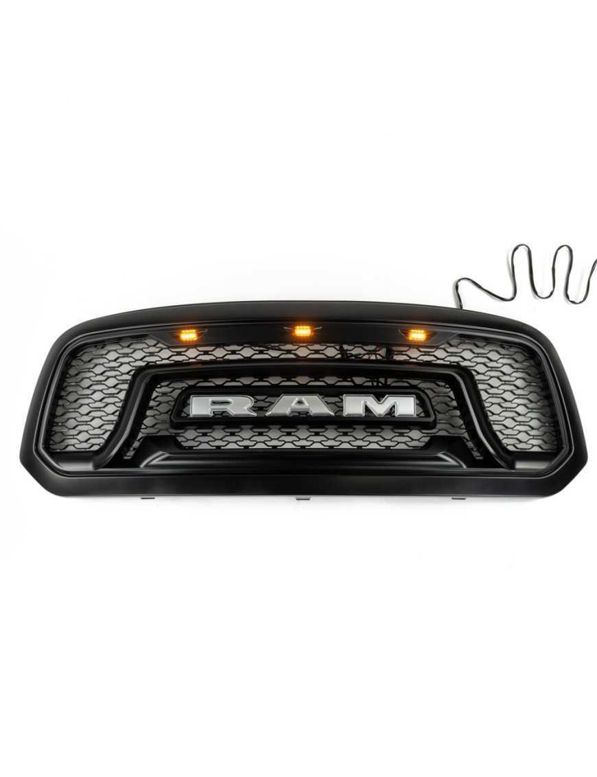 Grill z emblematem RAM w kolorze srebrnym OFD Grill z emblematem RAM w kolorze srebrnym OFD