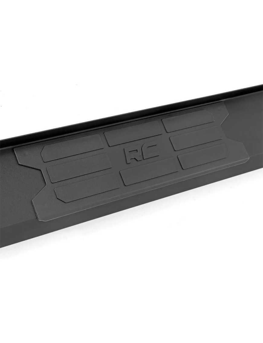 Progi, stopnie boczne Rough Country HD2 Crew Cab