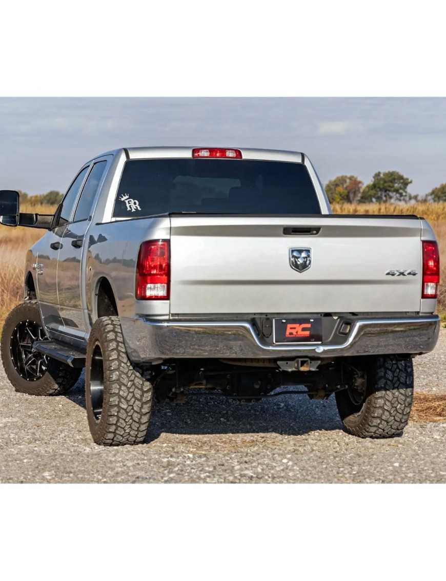 Progi, stopnie boczne Rough Country HD2 Crew Cab