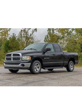 Aluminiowe progi, stopnie boczne Rough Country HD2