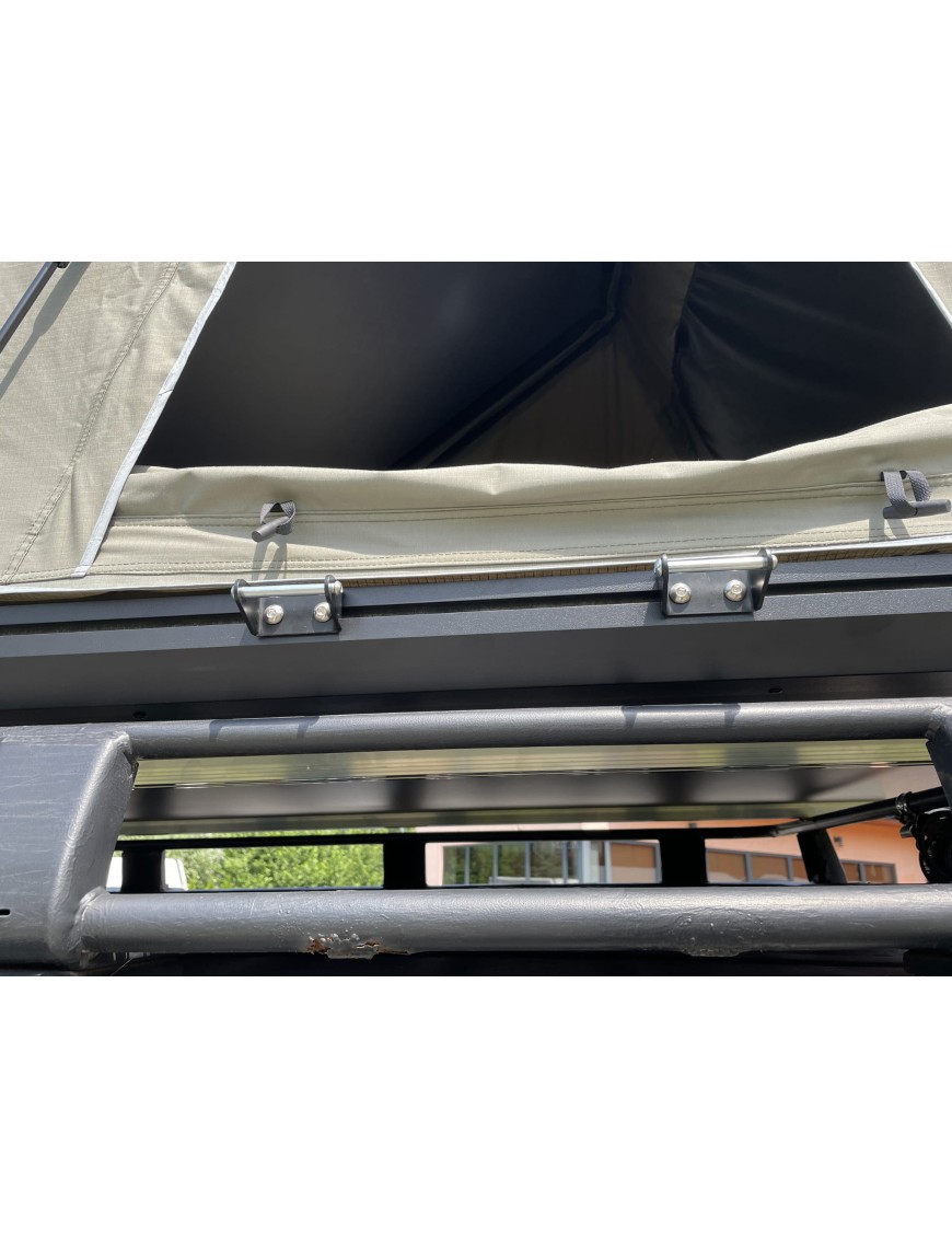 Black Escape Alu-One – Quick-Deploy 2-Person Rooftop Tent in an Aluminum Shell Grey