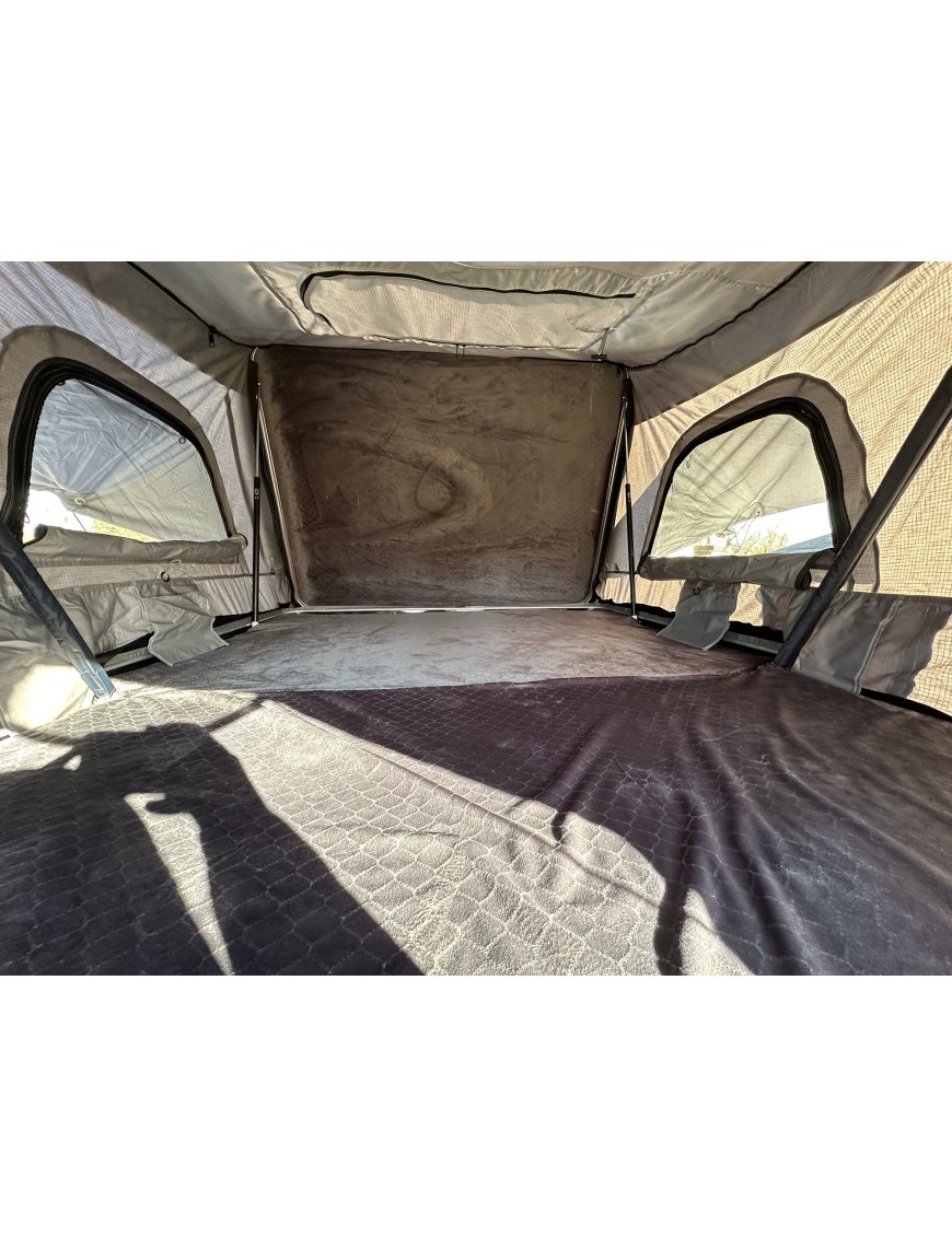 Roof Top Tent Escape VARIO 160 cm Sand Black Shel