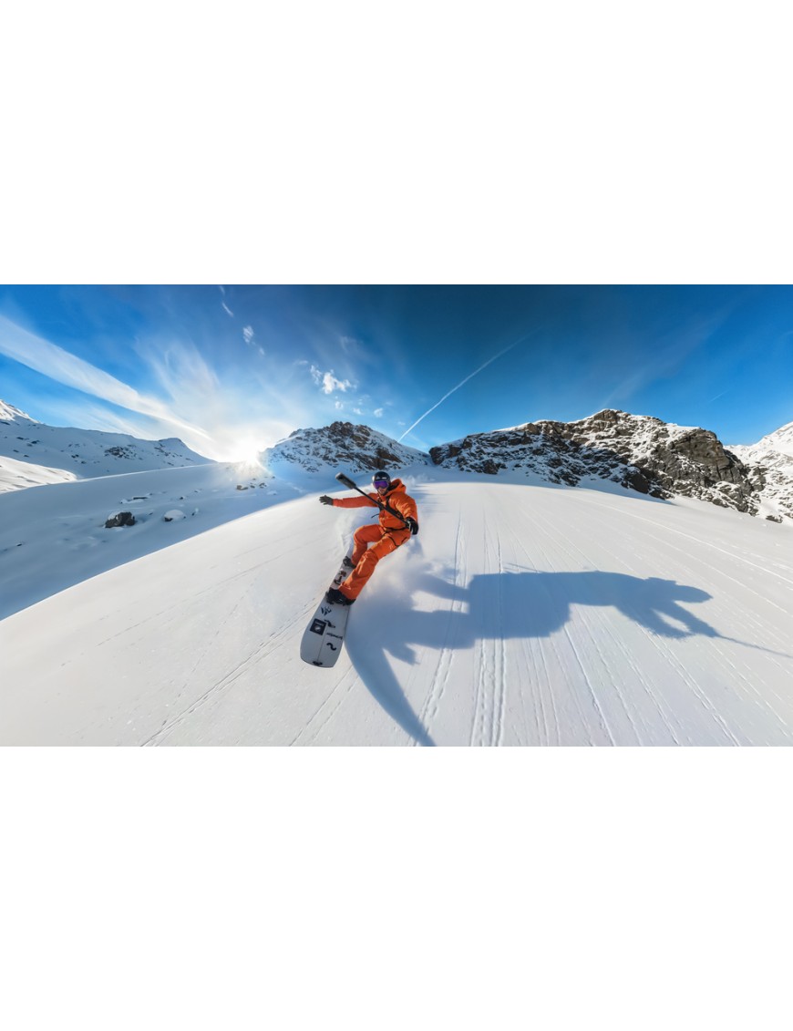 Insta360 X5