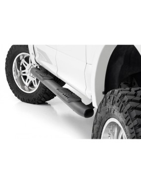Progi, stopnie boczne czarne Rough Country Oval Nerf Steps Crew Cab