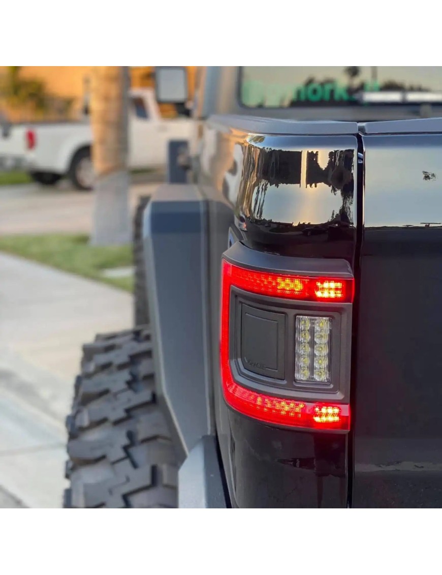 ORACLE Lighting – Flush LED Tail Light Kit + Dual-Function Amber/White Reverse Module for Jeep Gladiator JT