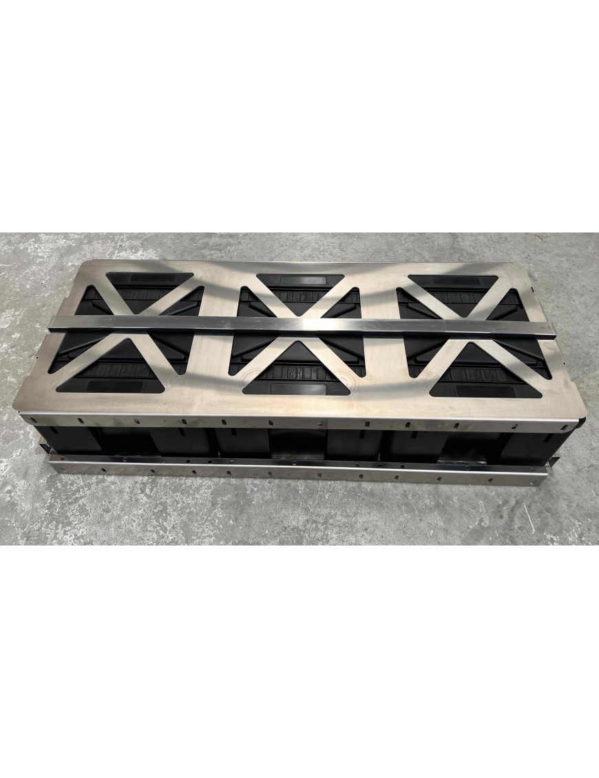 Nomad Fox triple tray cover plate