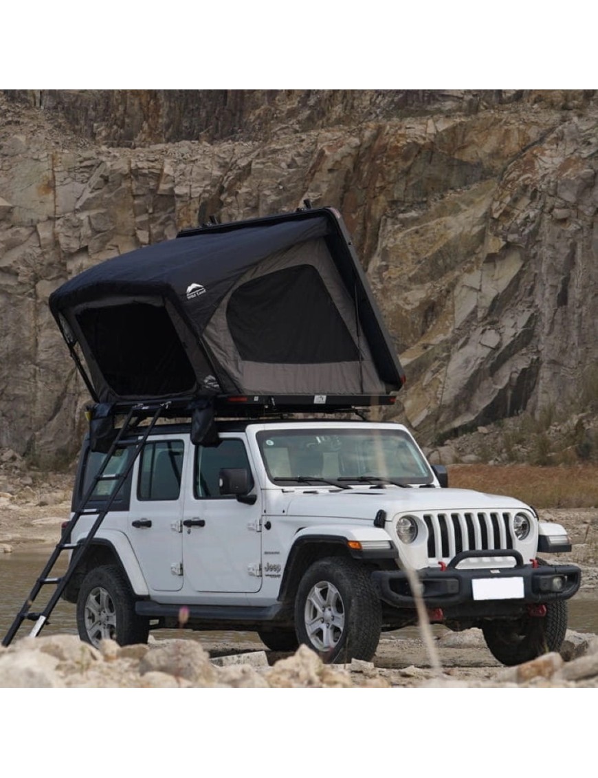 Wild Land Desert Cruiser 140 rooftop tent
