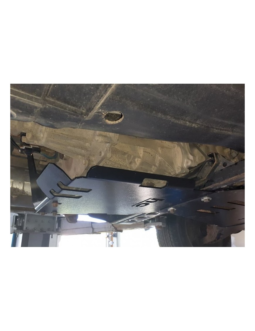 Osłona reduktora Mitsubishi Pajero 4 / Montero 4 2006-2014 czerwona