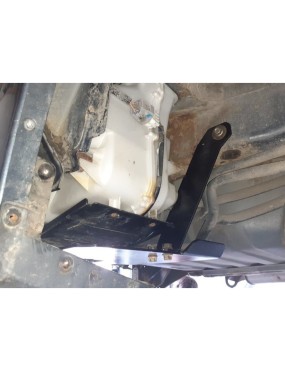Osłona tylnej nagrzewnicy Mitsubishi Pajero 4 / Montero 4 2006-2014 long