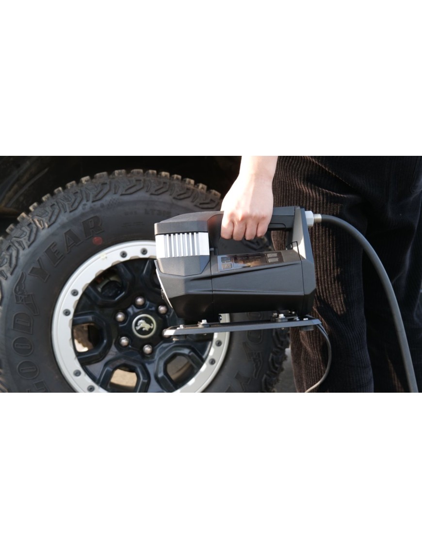 T-MAX Storm Pump – 12V portable air compressor, 190 L/min, 150 PSI