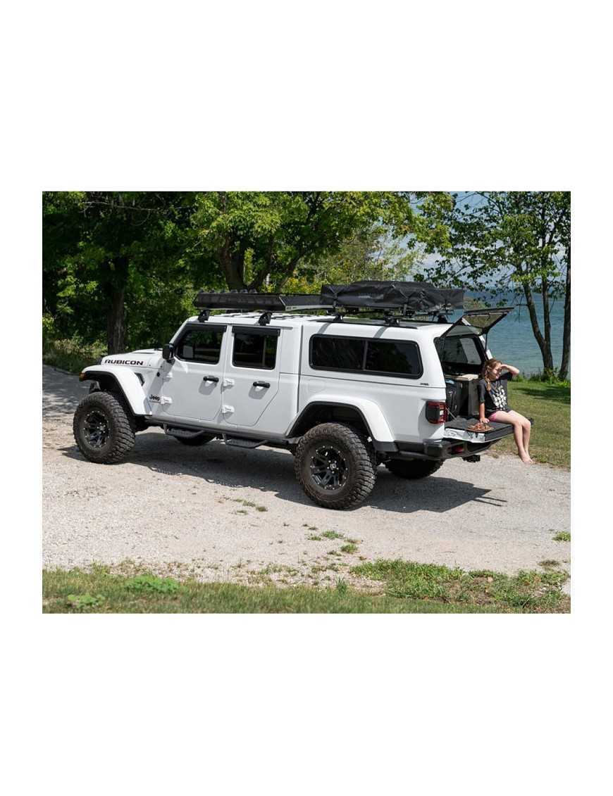 Zabudowa paki z szynami, hardtop heavy-duty ARE CX Classic Crew Cab